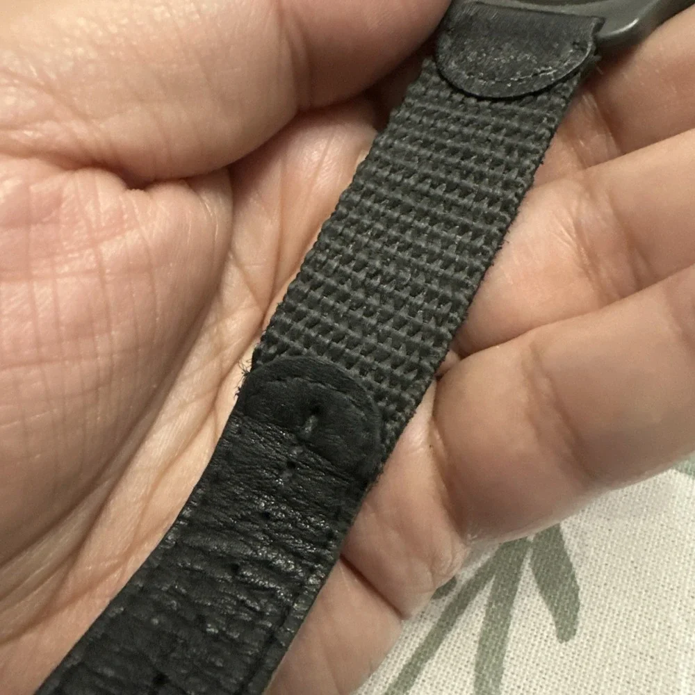 Vintage VICTORINOX SWISS ARMY Men's 40mm Black Watch SWISS MADE Untested As Is